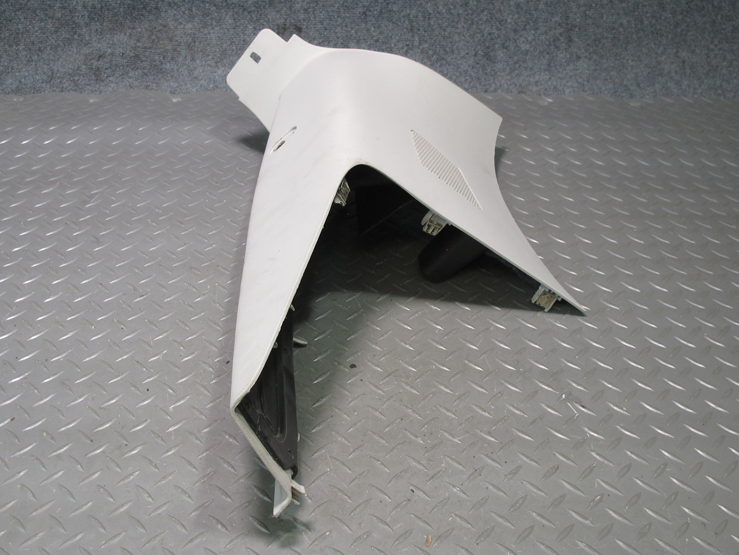 2007-2014 Cadillac Escalade Rear Interior D Pillar Trim Panel Set of 2