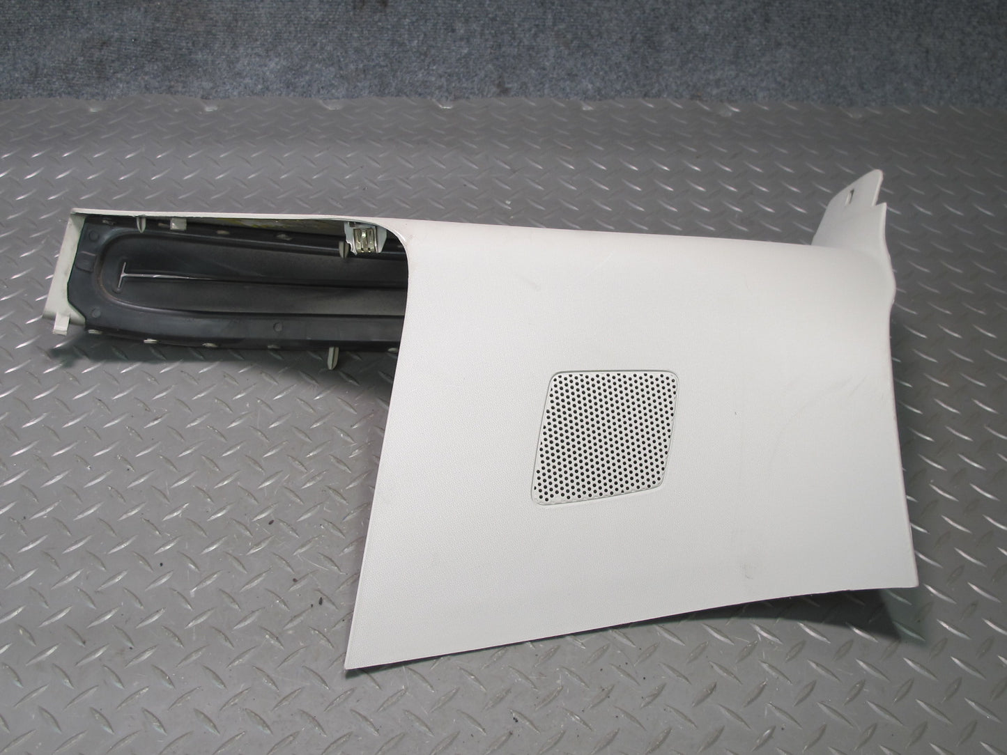 2007-2014 Cadillac Escalade Rear Interior D Pillar Trim Panel Set of 2