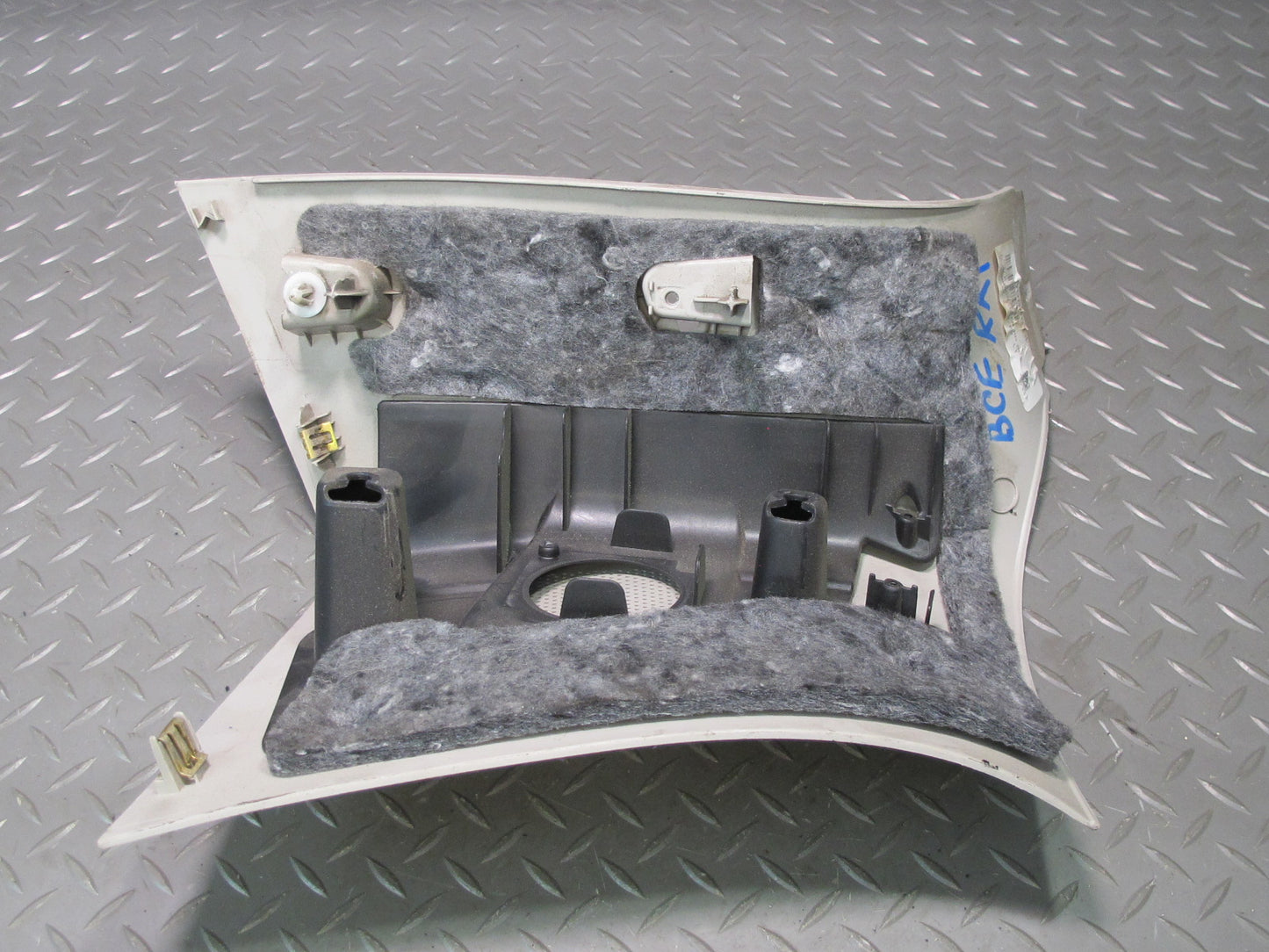 2007-2014 Cadillac Escalade Rear Interior D Pillar Trim Panel Set of 2