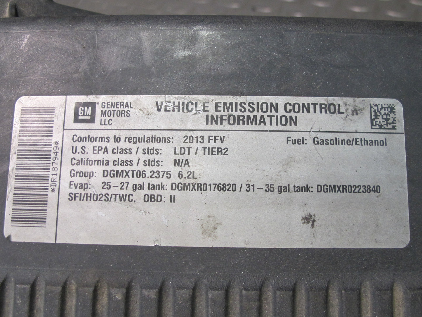 2009-2014 Cadillac Escalade Air Intake Cleaner Filter Box w MAF Sensor