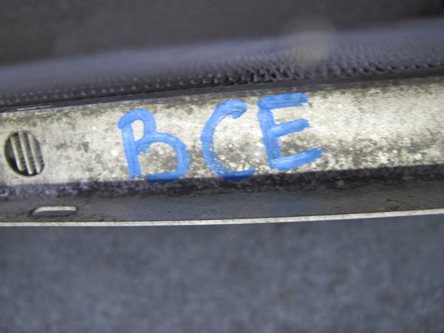 2009-2014 Cadillac Escalade 6.2L A/T Engine Cooling Radiator 22840116