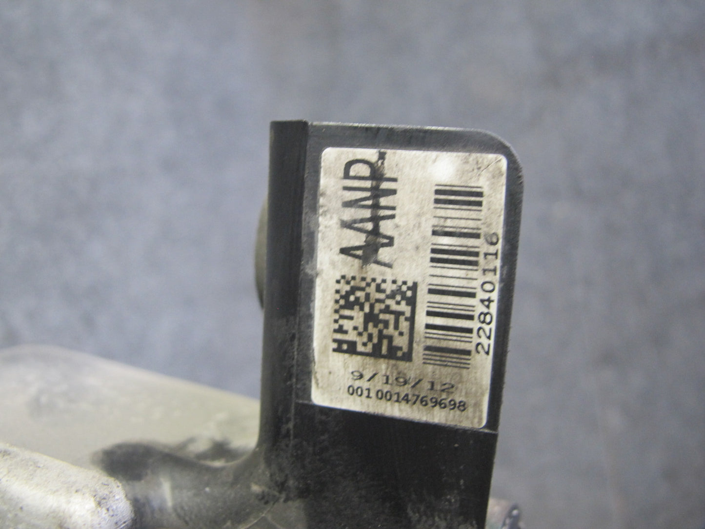 2009-2014 Cadillac Escalade 6.2L A/T Engine Cooling Radiator 22840116