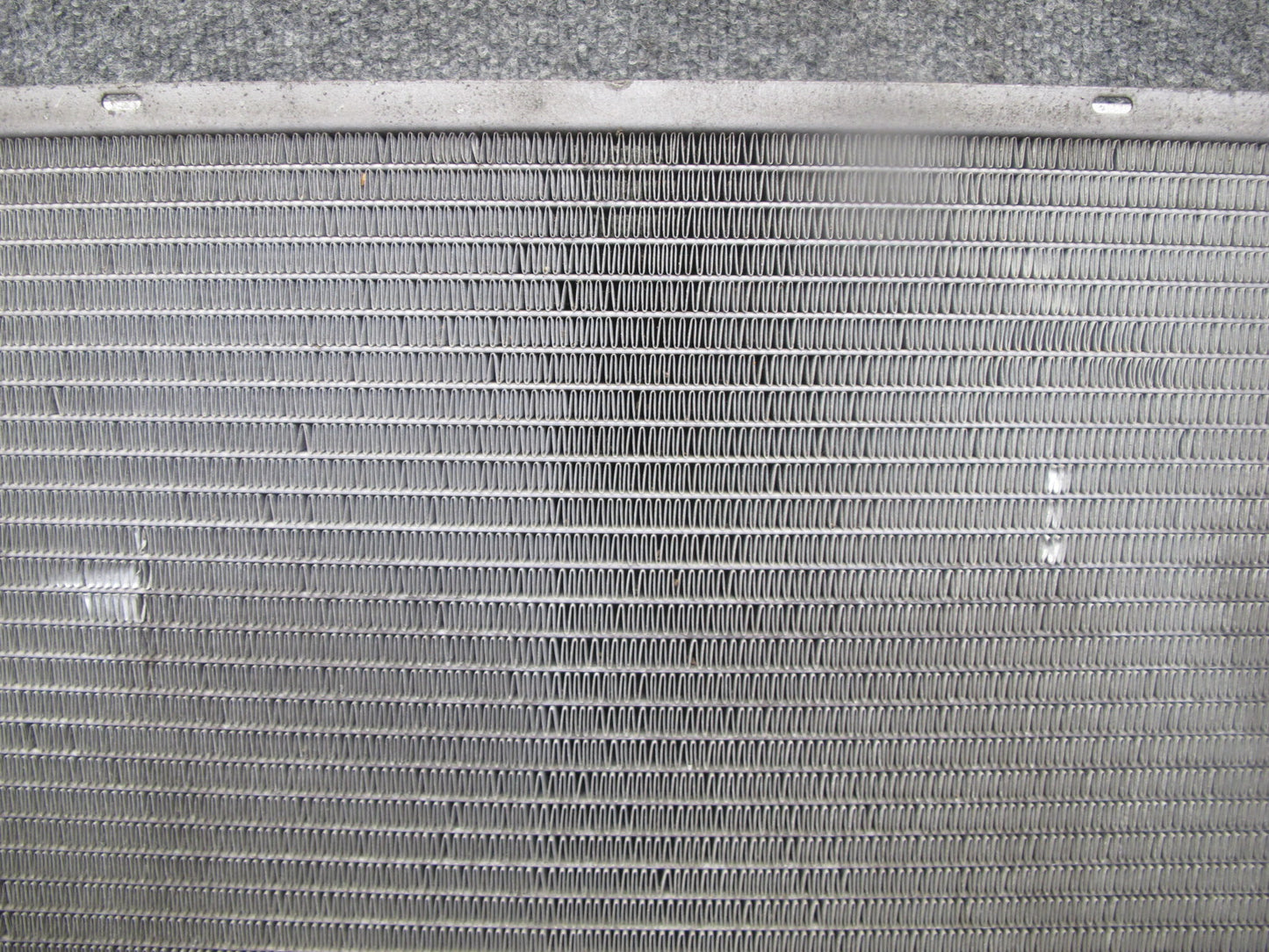 2009-2014 Cadillac Escalade 6.2L A/T Engine Cooling Radiator 22840116