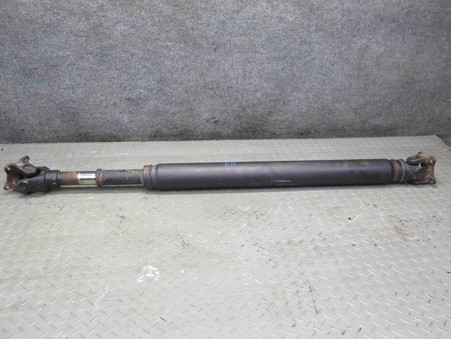 2003-2007 Lexus UZJ100L LX470 AWD Rear Driveshaft Drive Shaft