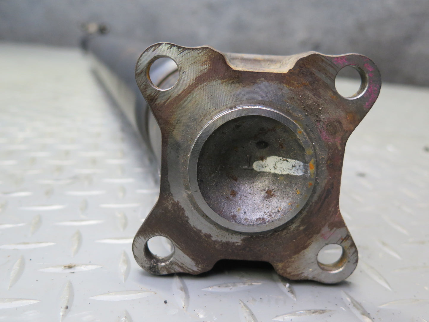 2003-2007 Lexus UZJ100L LX470 AWD Rear Driveshaft Drive Shaft