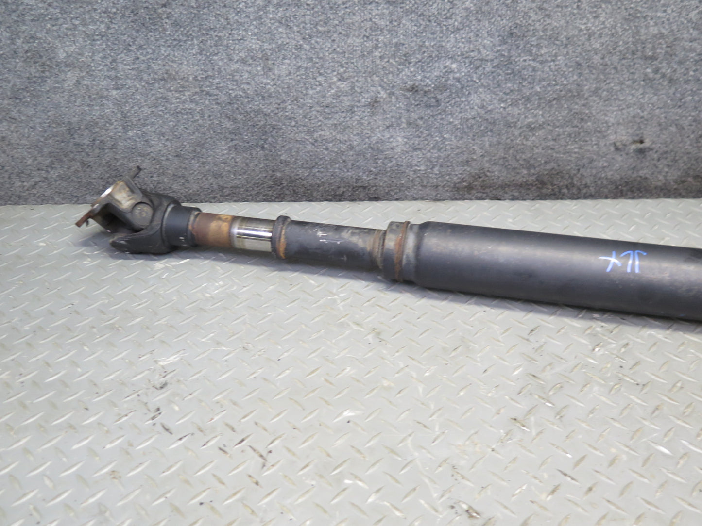 2003-2007 Lexus UZJ100L LX470 AWD Rear Driveshaft Drive Shaft
