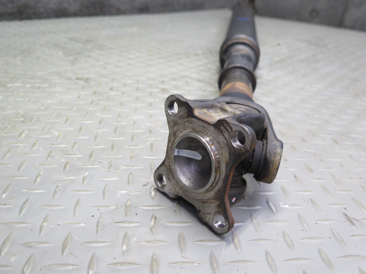 2003-2007 Lexus UZJ100L LX470 AWD Rear Driveshaft Drive Shaft