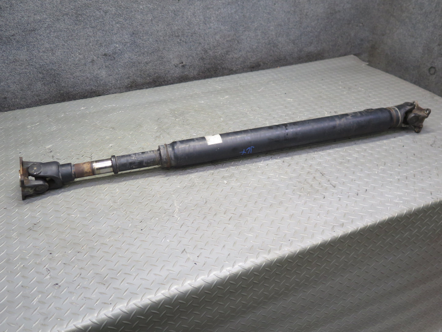 2003-2007 Lexus UZJ100L LX470 AWD Rear Driveshaft Drive Shaft