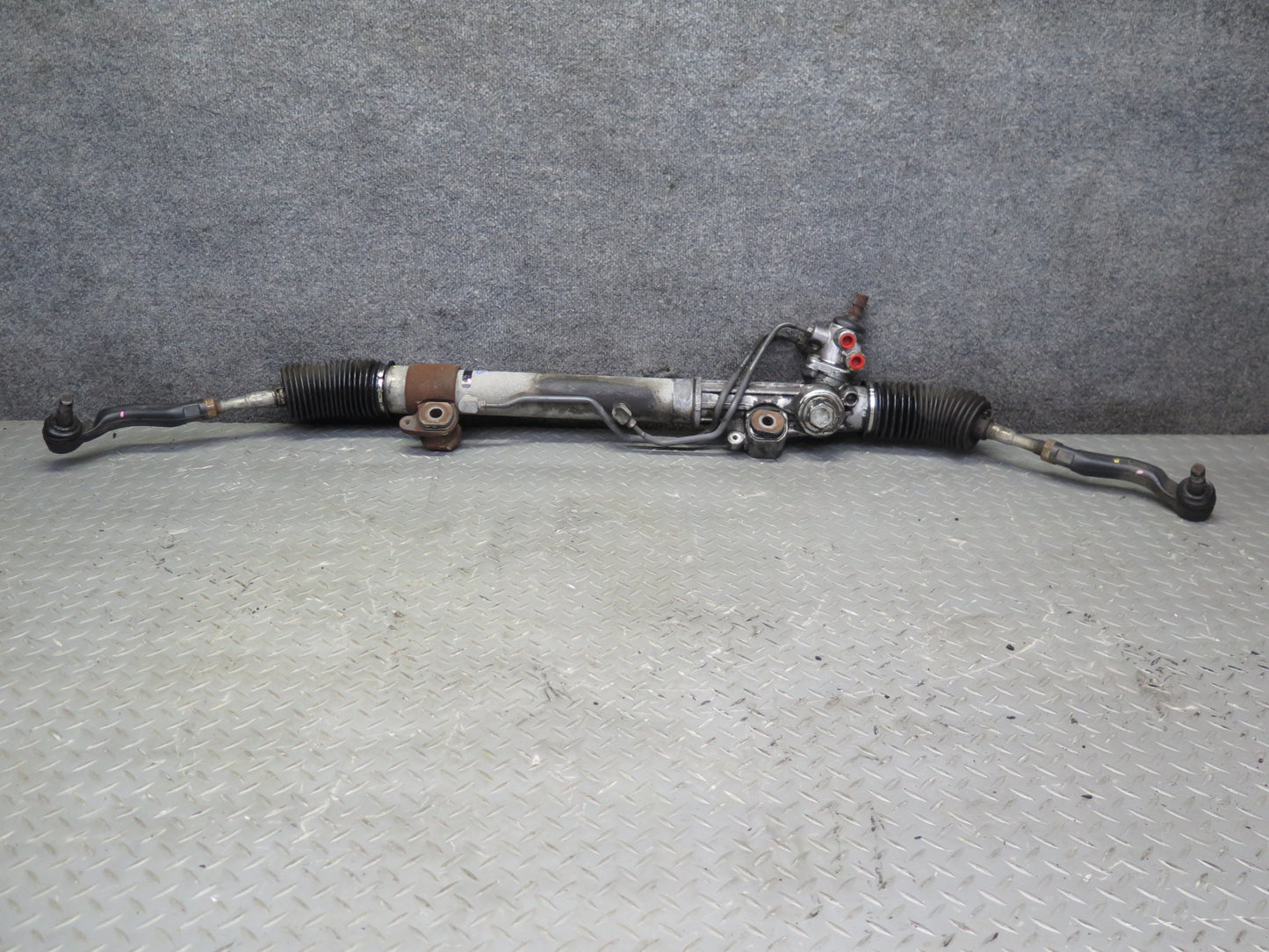 2003-2007 Lexus UZJ100L LX470 Power Steering Rack & Pinion Gear Assembly
