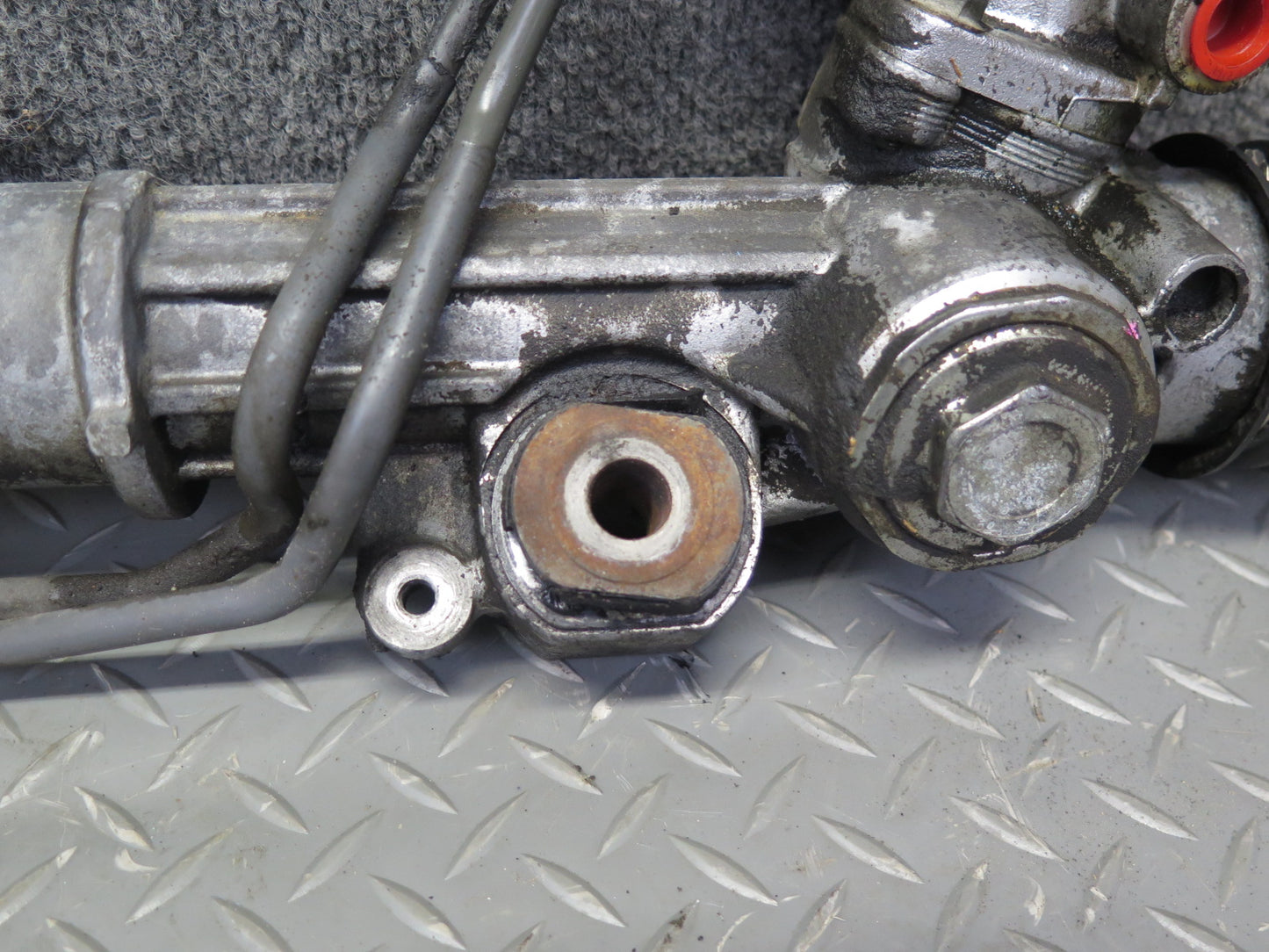 2003-2007 Lexus UZJ100L LX470 Power Steering Rack & Pinion Gear Assembly