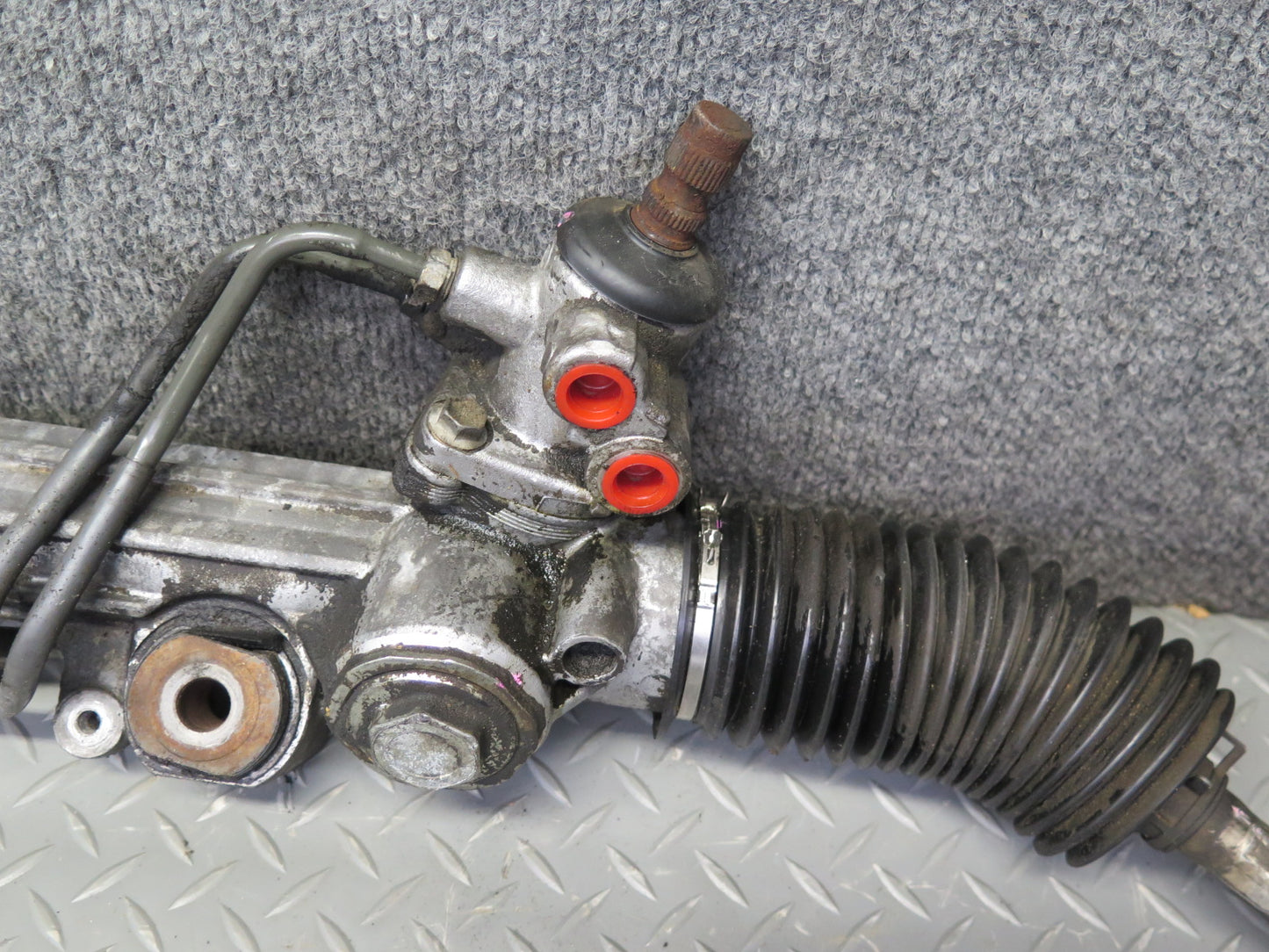 2003-2007 Lexus UZJ100L LX470 Power Steering Rack & Pinion Gear Assembly