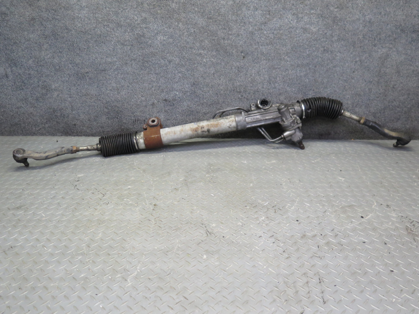 2003-2007 Lexus UZJ100L LX470 Power Steering Rack & Pinion Gear Assembly