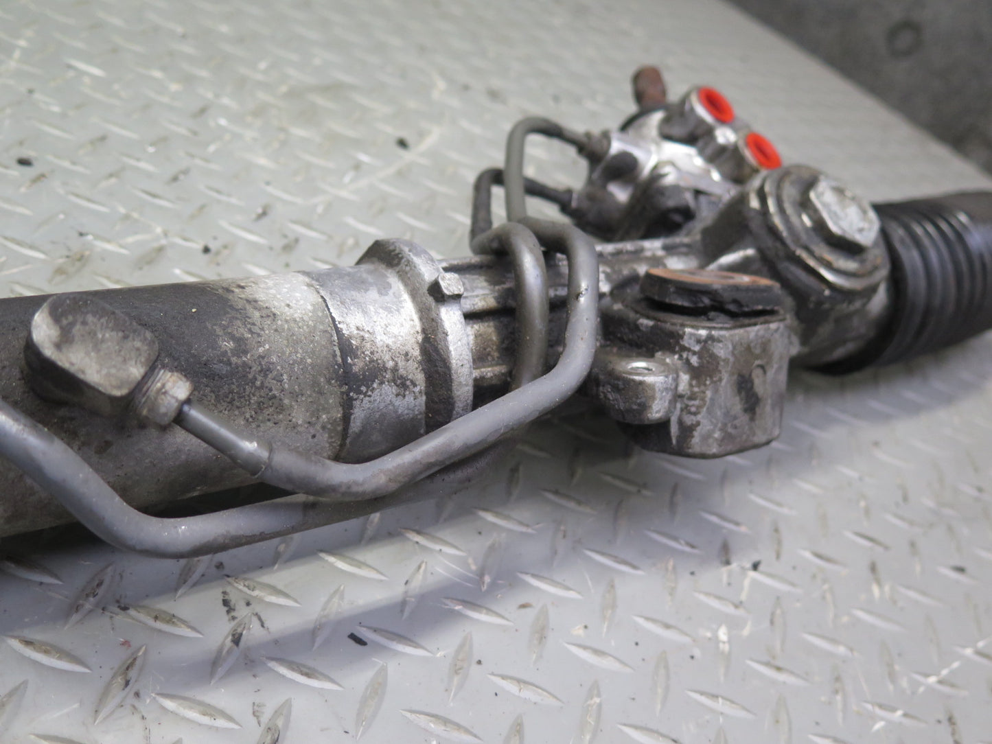 2003-2007 Lexus UZJ100L LX470 Power Steering Rack & Pinion Gear Assembly