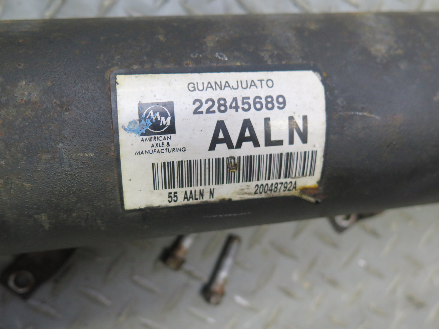 2009-2014 Cadillac Escalade 6.2L AWD Rear Driveshaft Drive Shaft 22845689