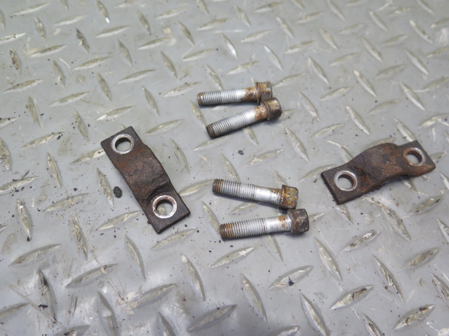 2009-2014 Cadillac Escalade 6.2L AWD Rear Driveshaft Drive Shaft 22845689