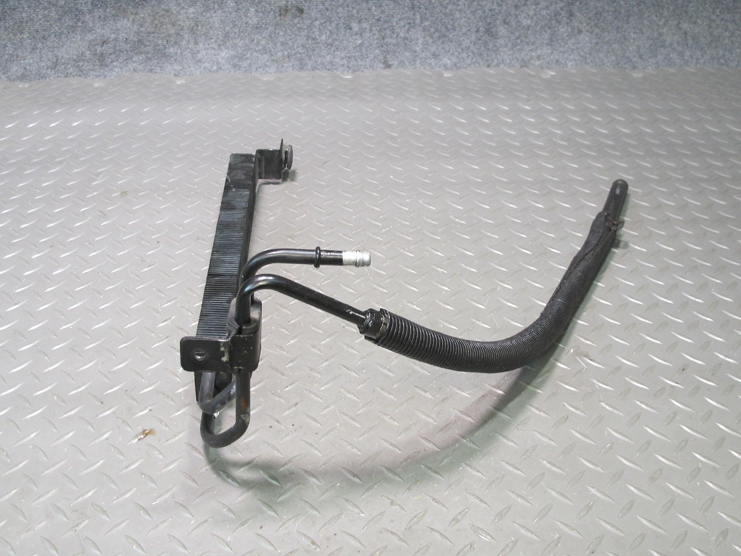 2012-2014 Cadillac Escalade Power Steering Oil Cooler Cooling Line