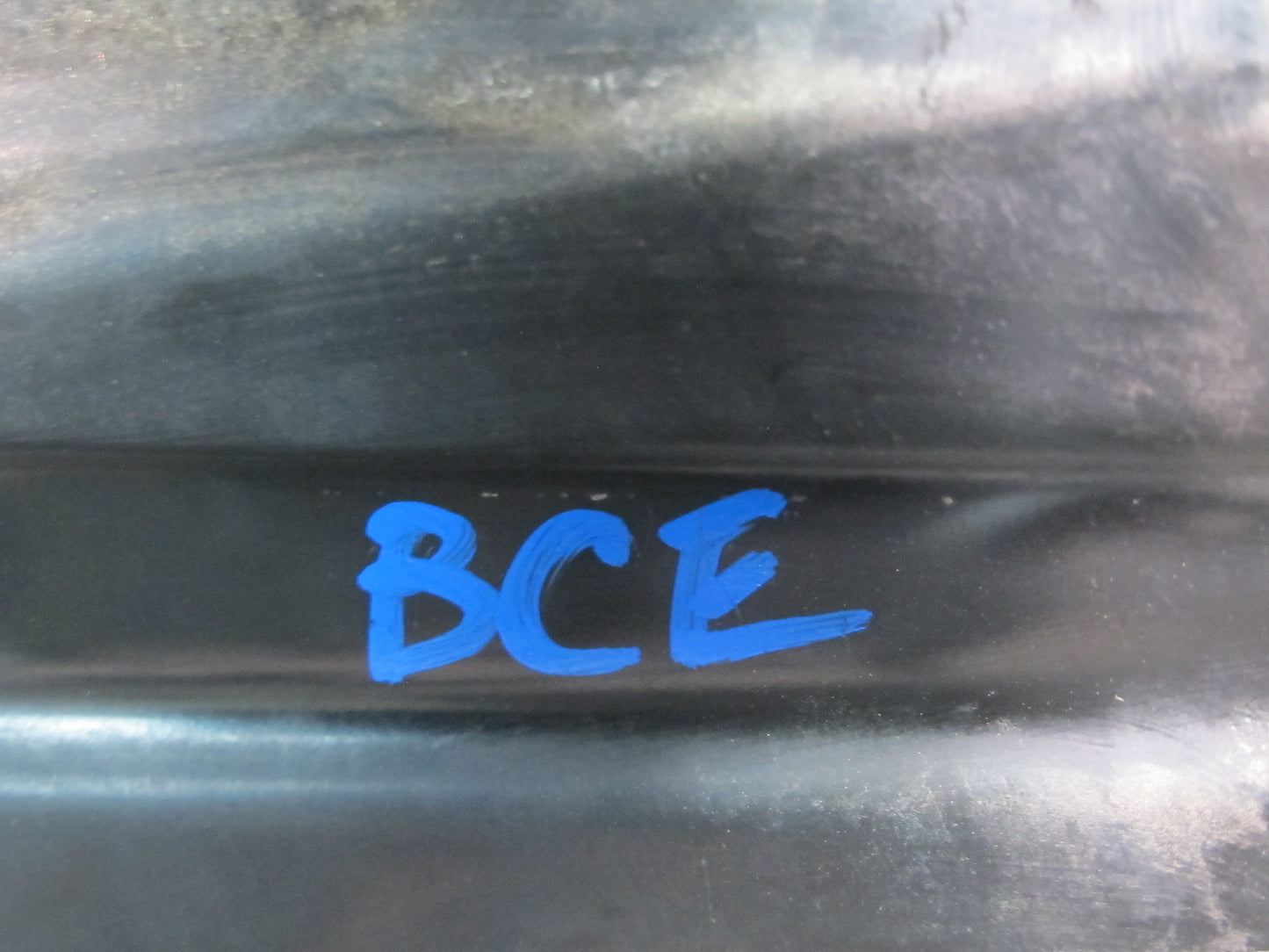 2007-2014 Cadillac Escalade Battery Tray Holder Bracket Support