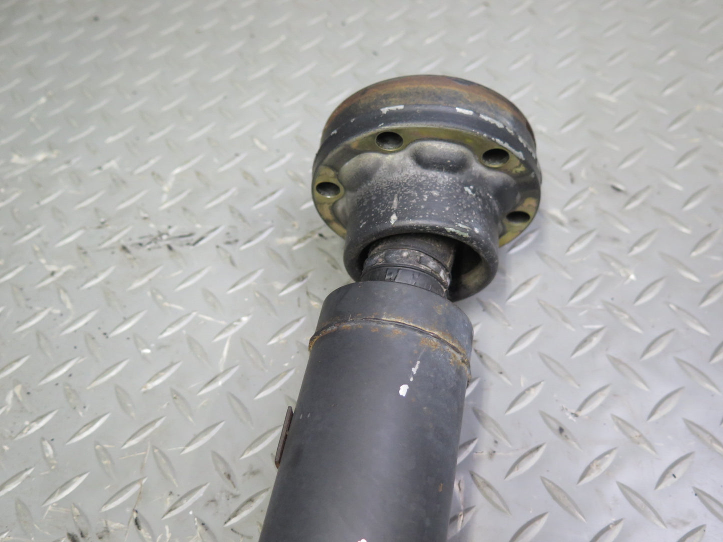 01-06 BMW E46 330Ci 330i A/T Rear Driveshaft Drive Shaft 7505211 OEM