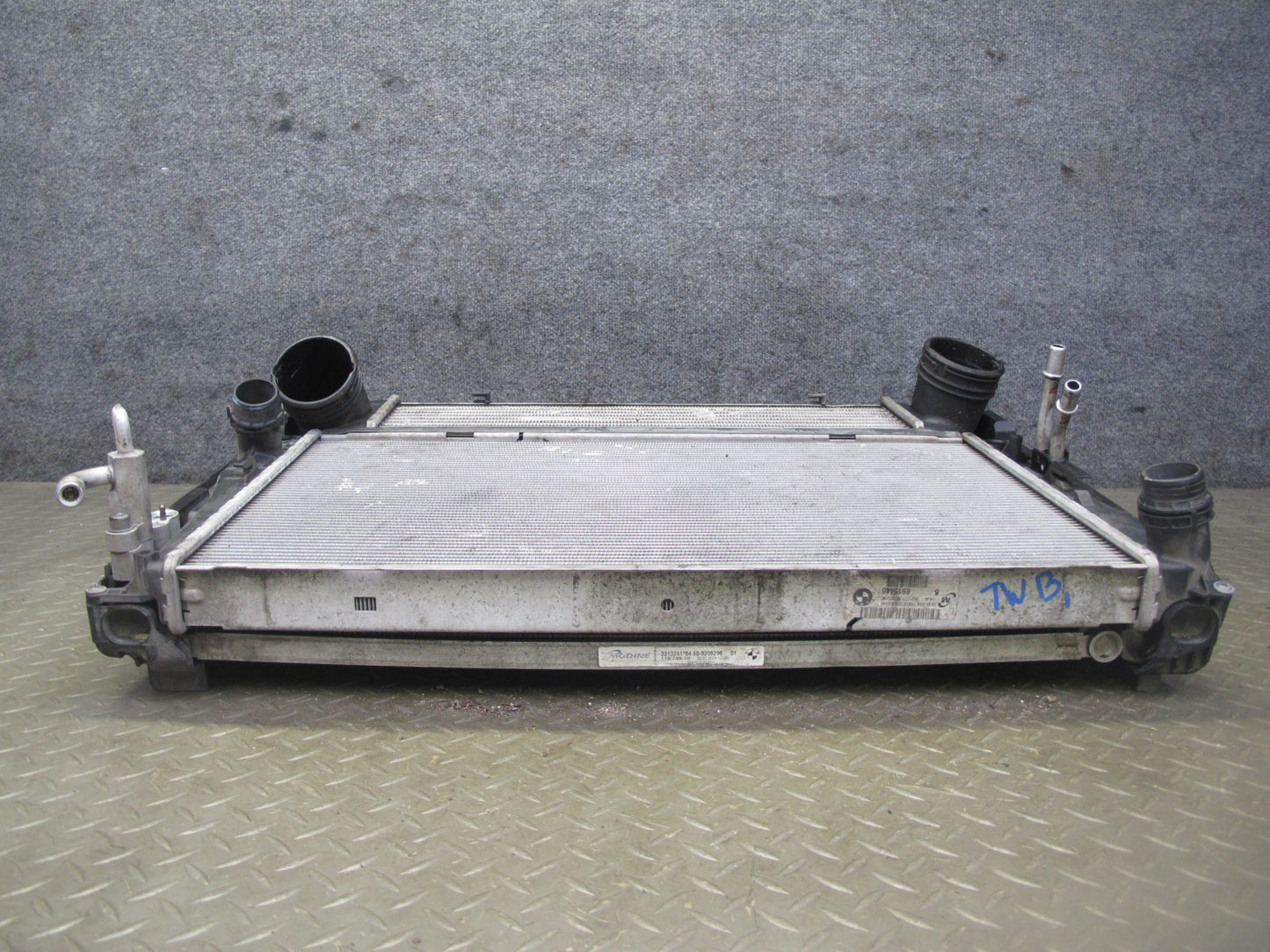 07-13 BMW E90 E93 335i N54 Engine Radiator AC Condenser Intercooler Assy 64K OEM