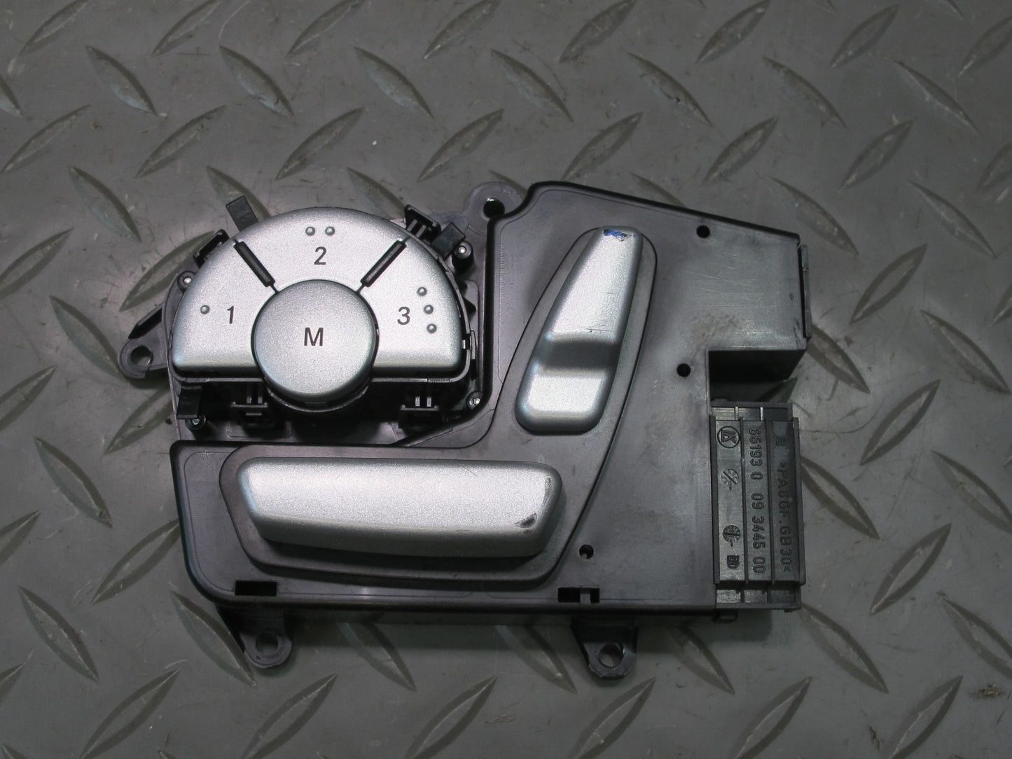 05-11 Mercedes R171 Slk-class Front Left Seat Adjustment Switch 1718205710 OEM