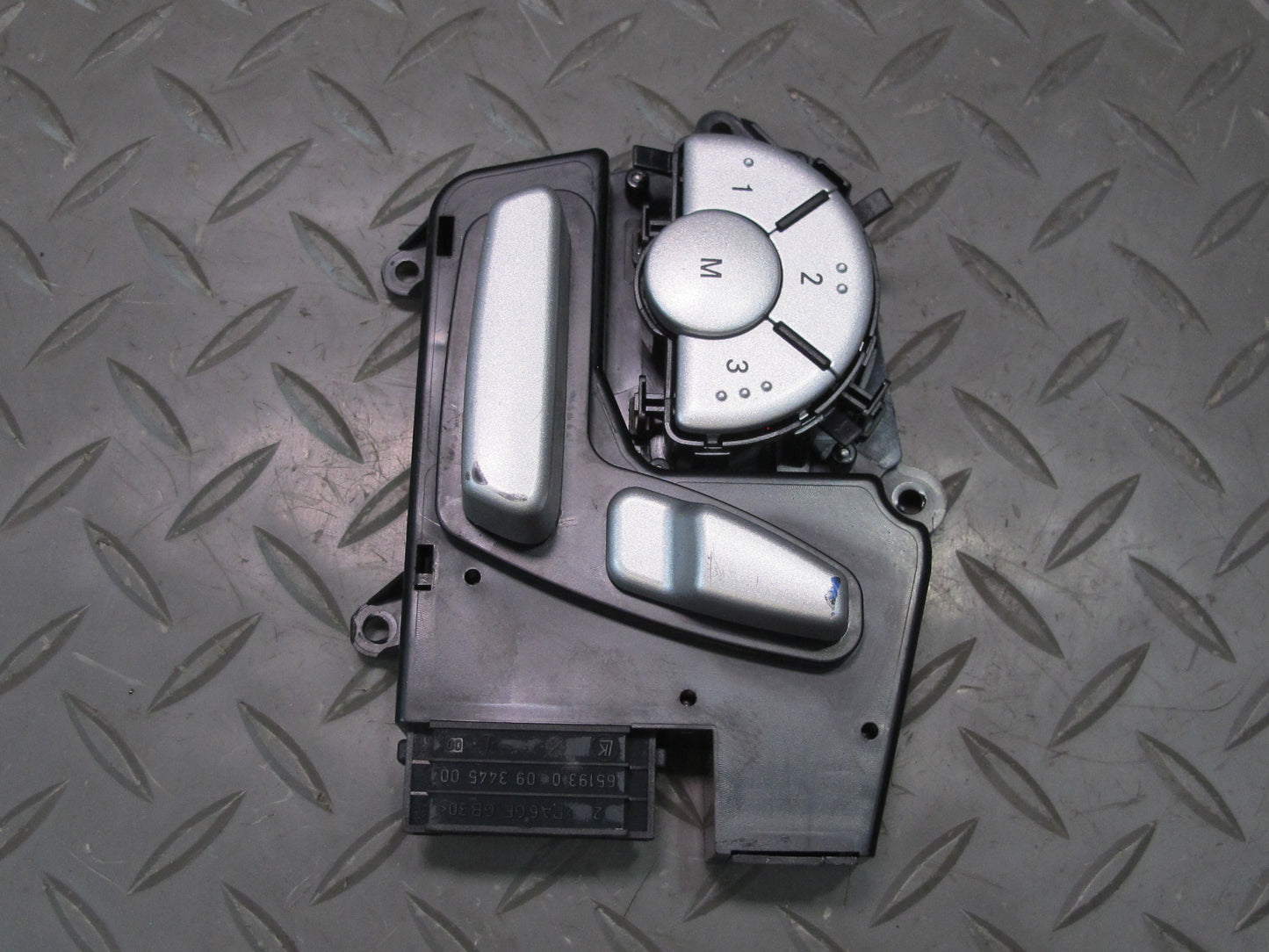 05-11 Mercedes R171 Slk-class Front Left Seat Adjustment Switch 1718205710 OEM