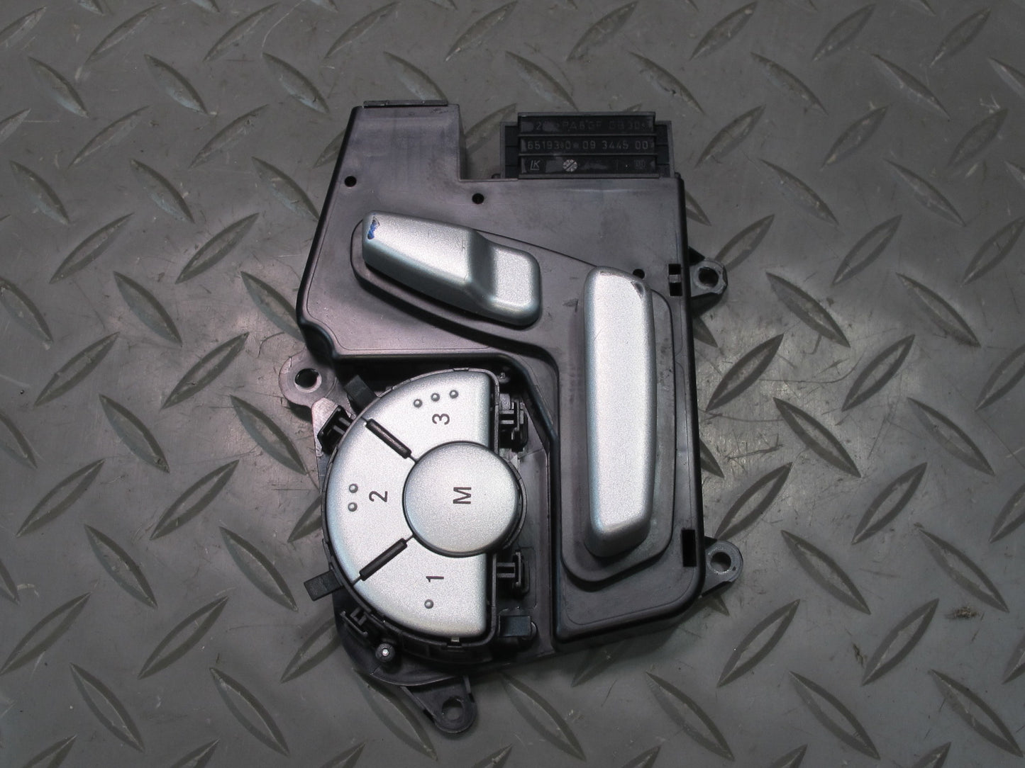 05-11 Mercedes R171 Slk-class Front Left Seat Adjustment Switch 1718205710 OEM