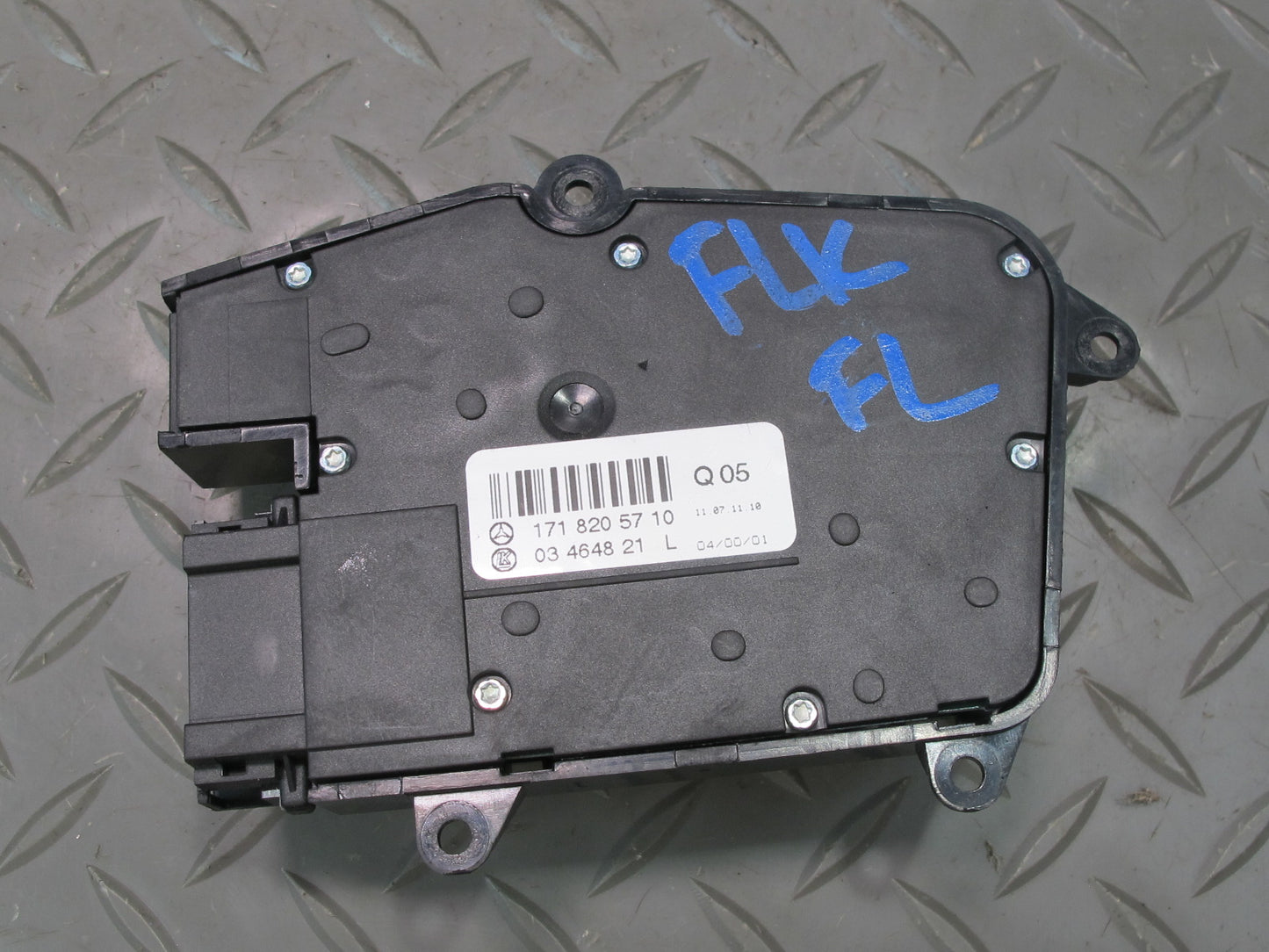 05-11 Mercedes R171 Slk-class Front Left Seat Adjustment Switch 1718205710 OEM