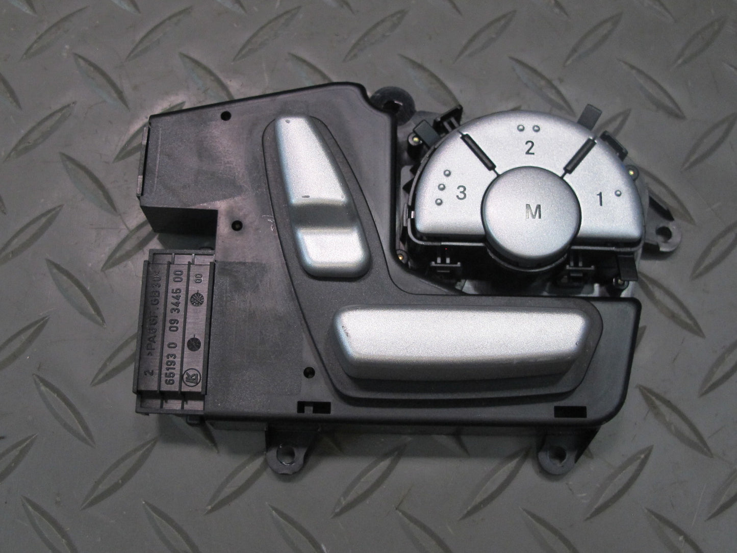 05-11 Mercedes R171 Slk-class Front Right Seat Adjustment Switch 1718205810 OEM