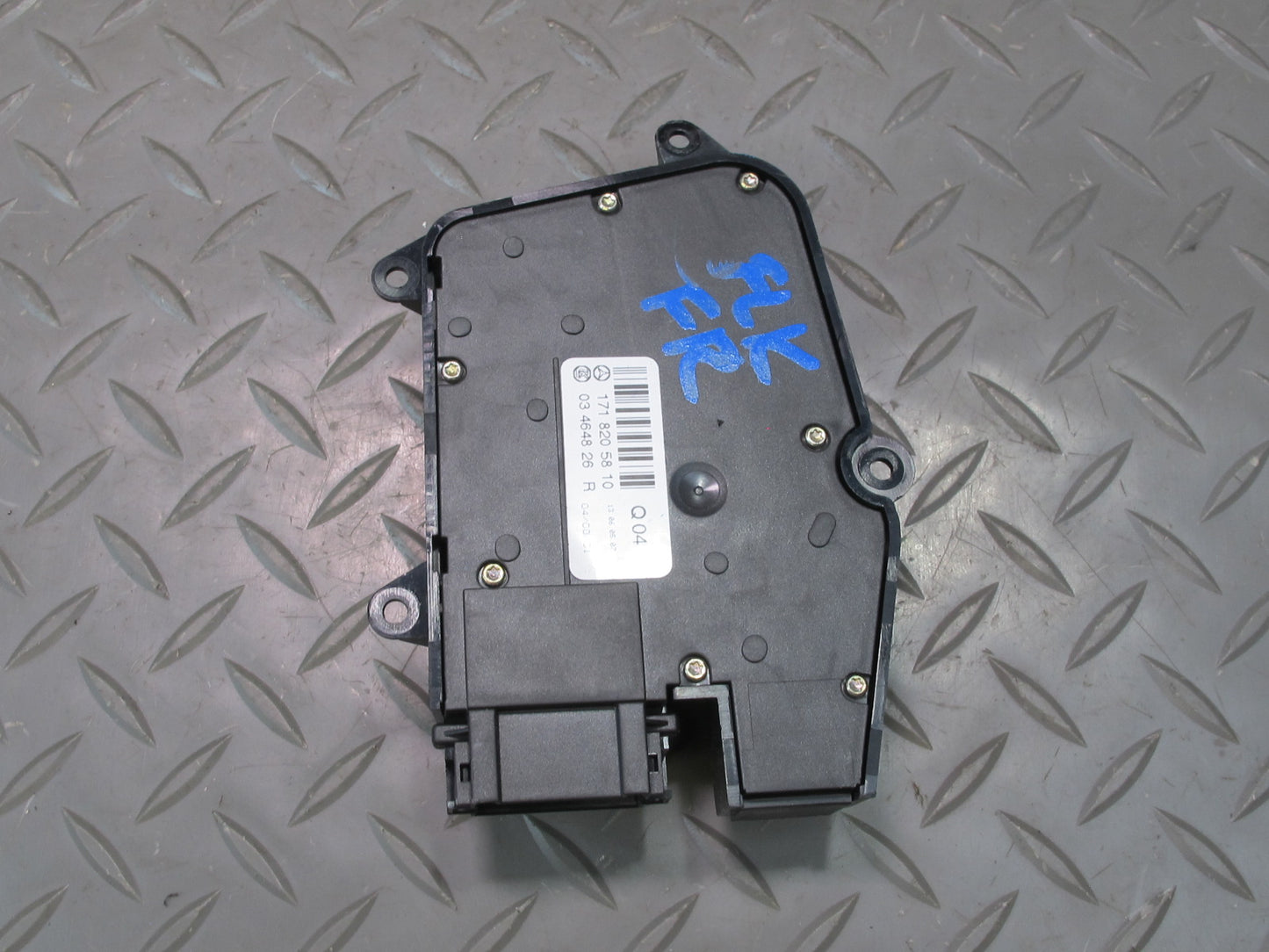 05-11 Mercedes R171 Slk-class Front Right Seat Adjustment Switch 1718205810 OEM