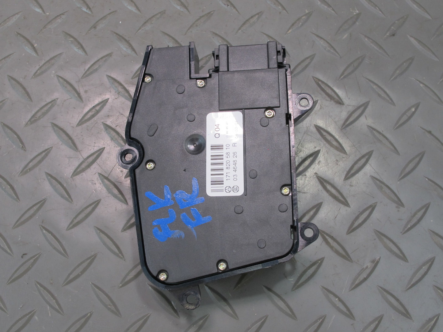 05-11 Mercedes R171 Slk-class Front Right Seat Adjustment Switch 1718205810 OEM