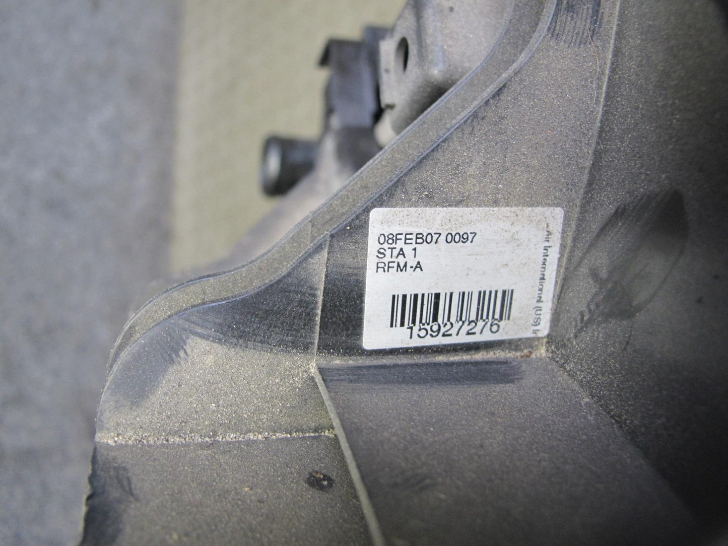 06-10 Pontiac Solstice SKY 2.4L A/T Engine Cooling Radiator w Fanshroud 20K OEM