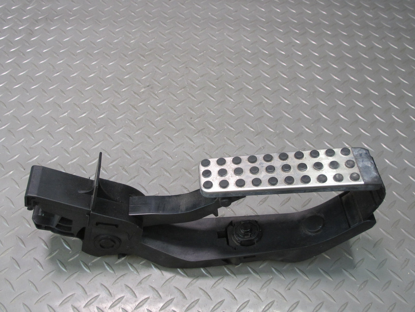 05-11 Mercedes R171 Slk-class Gas Acceleration Pedal 2033000604 OEM