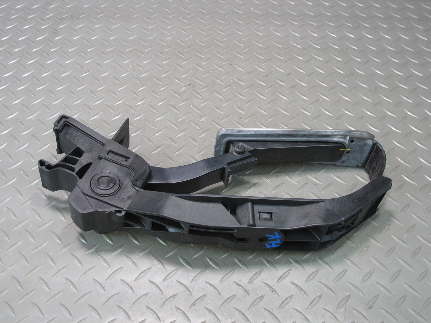 05-11 Mercedes R171 Slk-class Gas Acceleration Pedal 2033000604 OEM