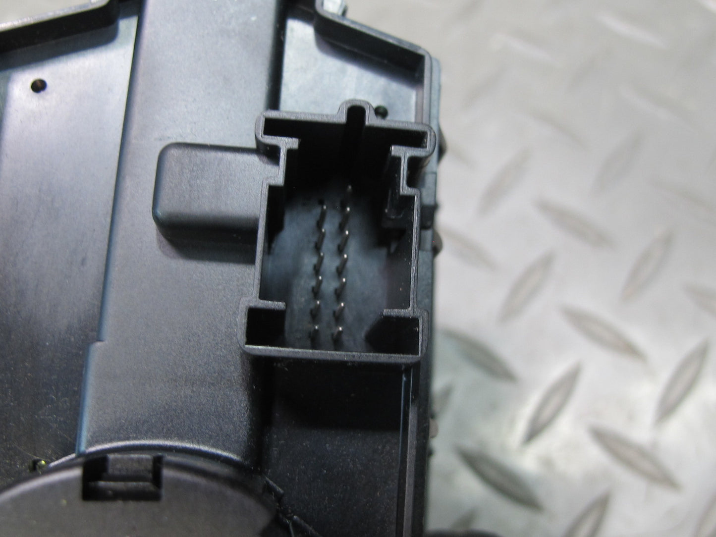 05-11 Mercedes R171 Slk-class Headlight Fog Light Control Switch 1715450304 OEM