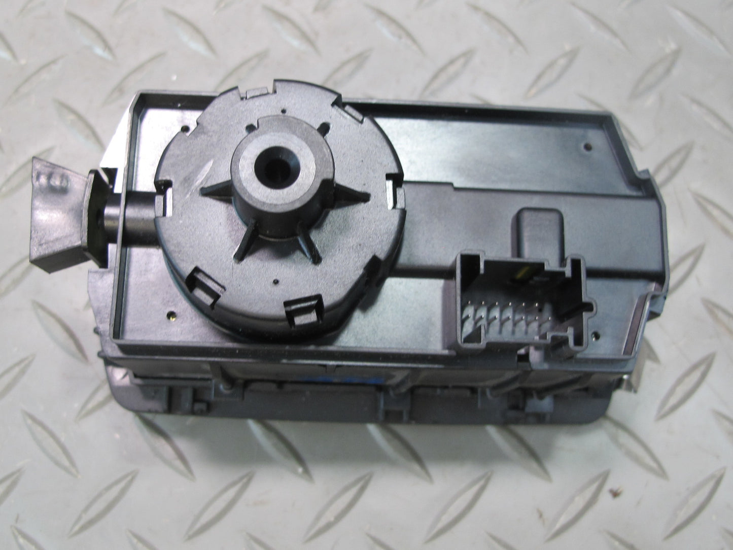 05-11 Mercedes R171 Slk-class Headlight Fog Light Control Switch 1715450304 OEM