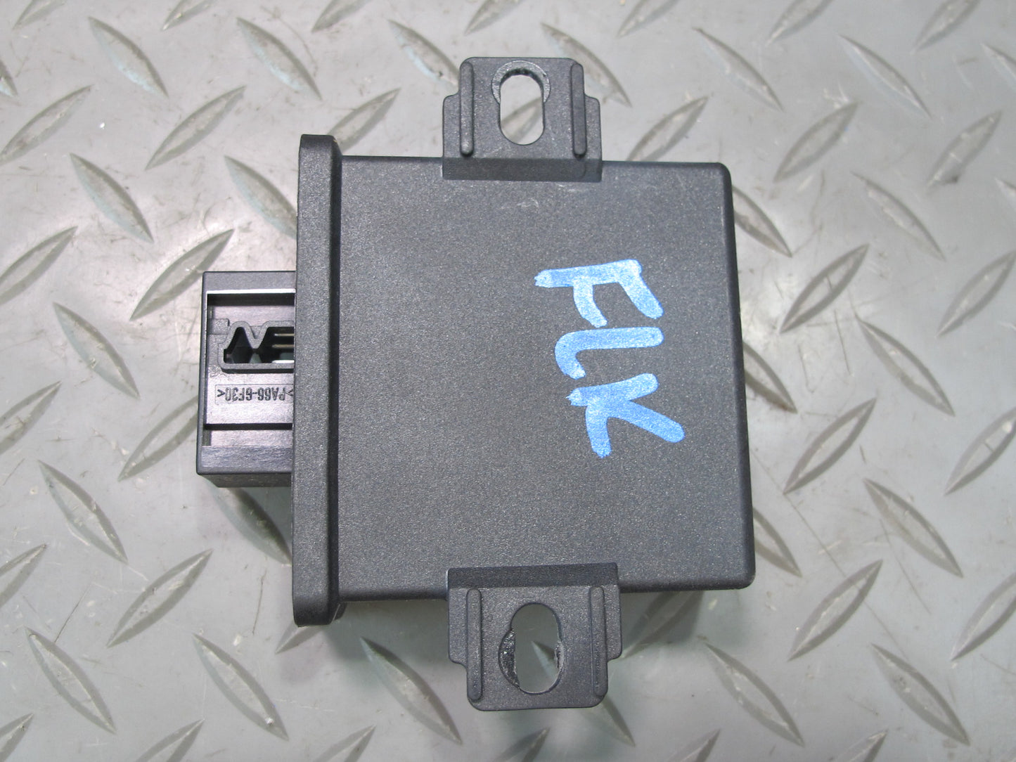 05-11 Mercedes R171 Slk-class Headlight Light Lamp Control Module 2118703126 OEM