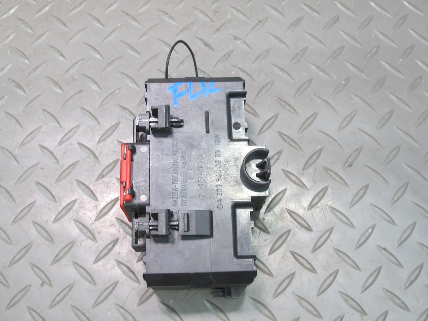 05-11 Mercedes R171 Slk-class Positive Battery Terminal Fuse Box 2035450803 OEM