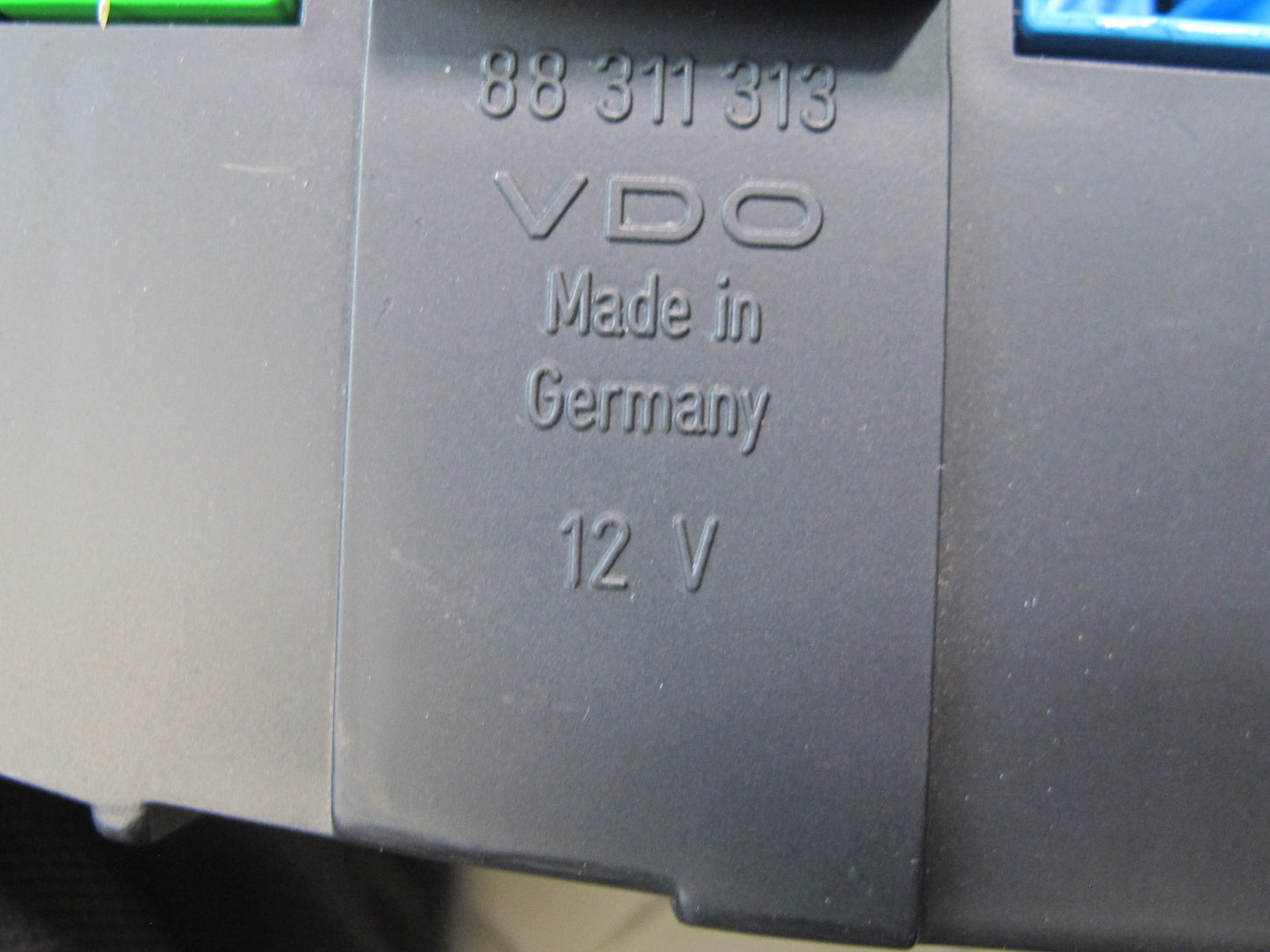 2001-2004 Porsche Boxster 986 M/T 5-SPEED Speedometer Gauge Instrument Cluster