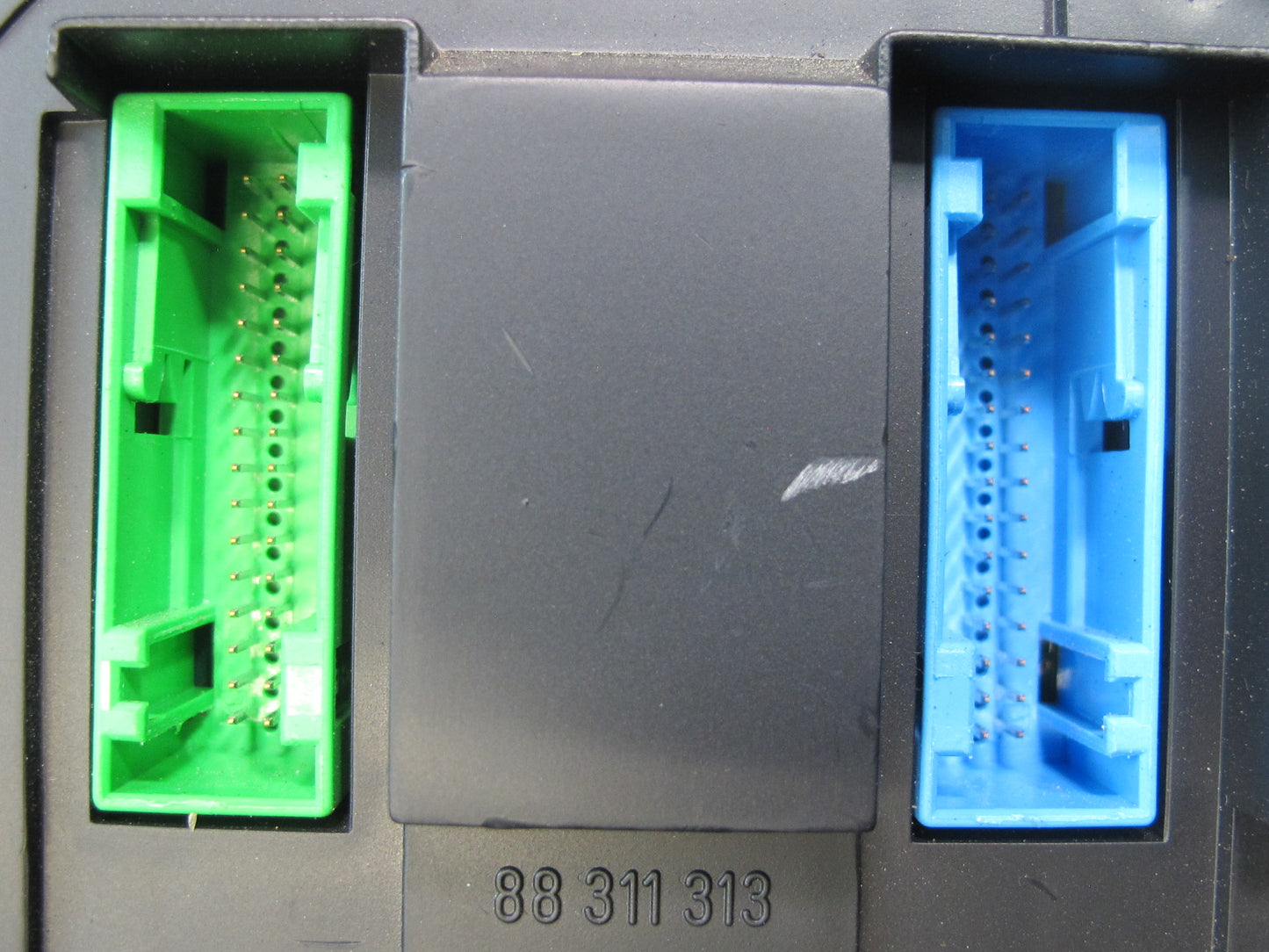 2001-2004 Porsche Boxster 986 M/T 5-SPEED Speedometer Gauge Instrument Cluster