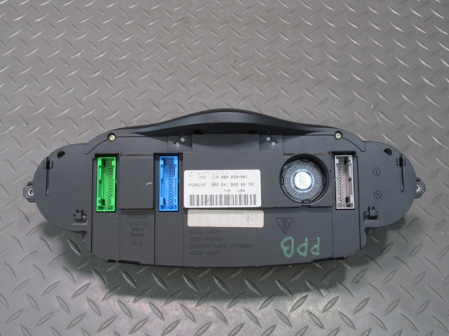 2001-2004 Porsche Boxster 986 M/T 5-SPEED Speedometer Gauge Instrument Cluster