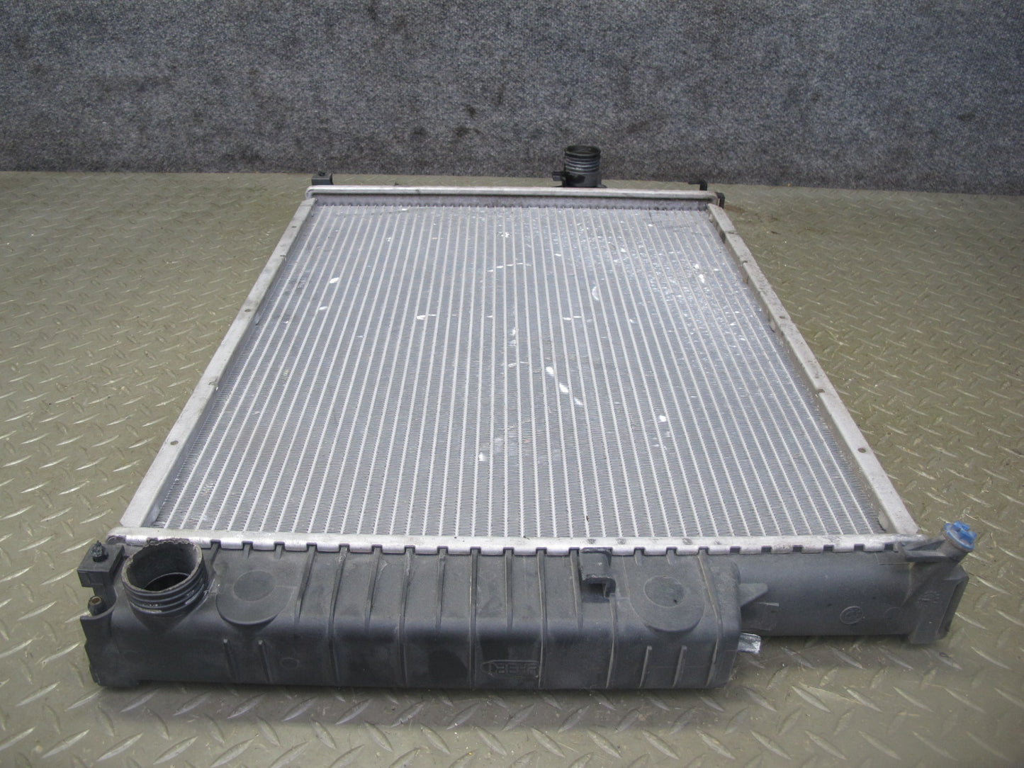 96-99 BMW E36 328iC M52 Engine Aftermarket Cooling Radiator