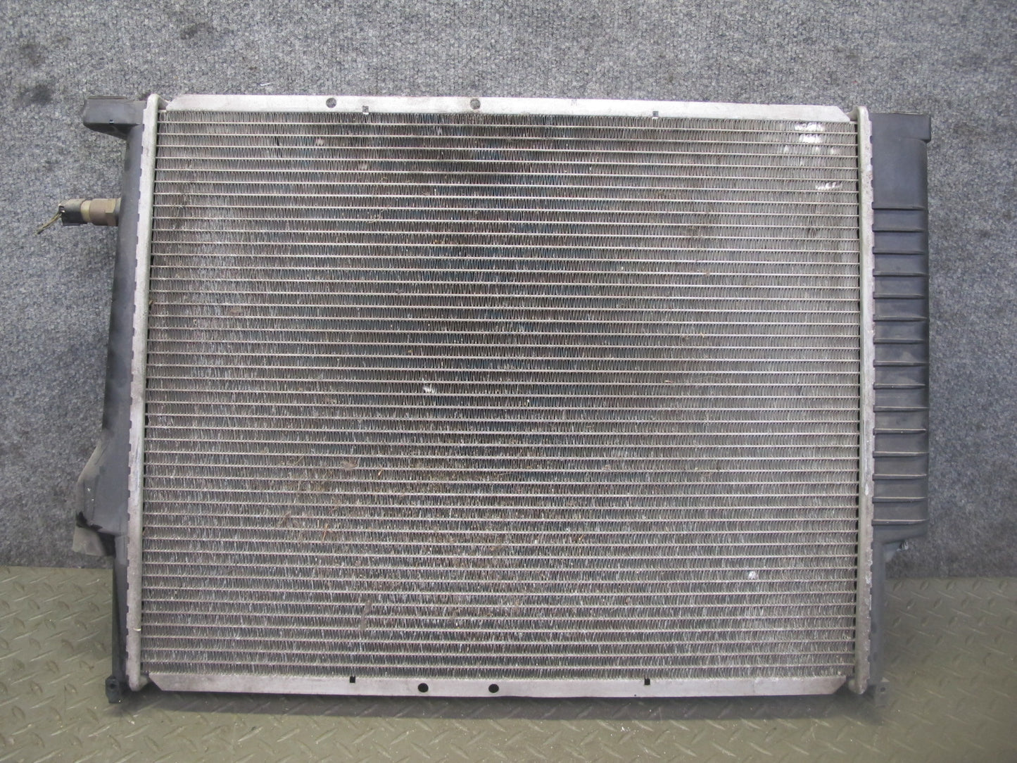 96-99 BMW E36 328iC M52 Engine Aftermarket Cooling Radiator