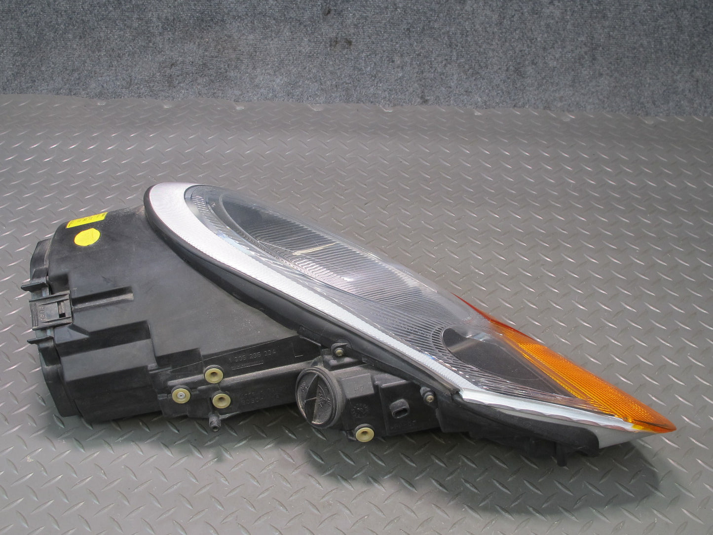 1997-2002 Porsche Boxster 986 Front Left Side Halogen Headlight Lamp 98663103104