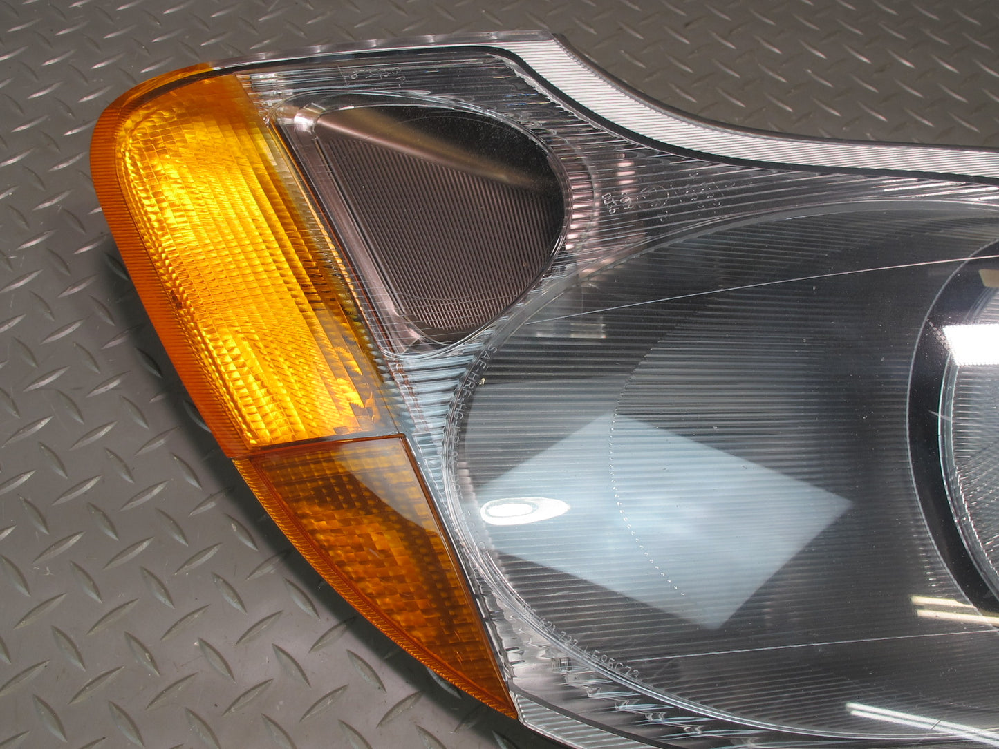 1997-2002 Porsche Boxster 986 Front Left Side Halogen Headlight Lamp 98663103104