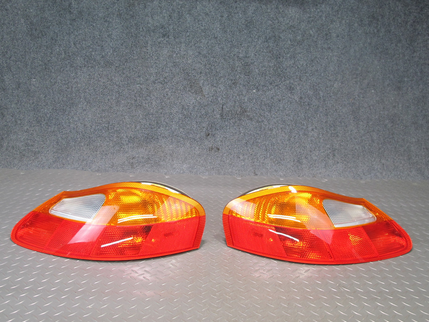 1997-2002 Porsche Boxster 986 Rear Left & Right Tail Light Lamp Set of 2