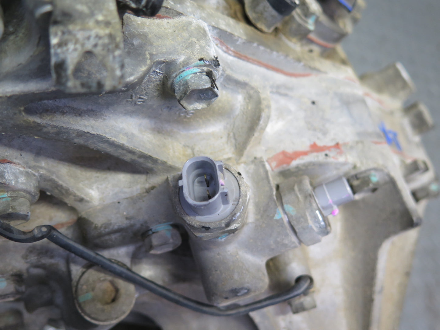 2006-2007 Lexus UZJ100L LX470 Transmission Transfer Case Box w Motor