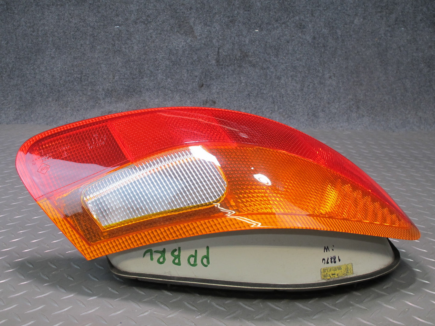 1997-2002 Porsche Boxster 986 Rear Left & Right Tail Light Lamp Set of 2