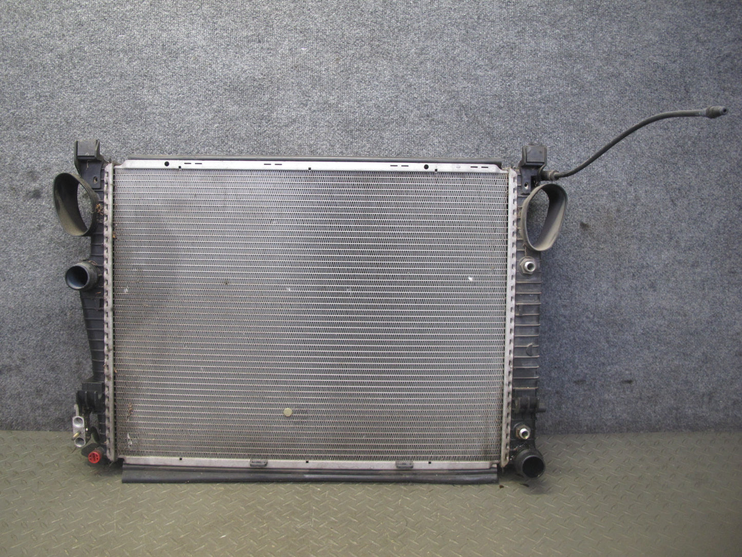 03-06 Mercedes R230 SL500 Engine Radiator Condenser w Oil Cooler OEM