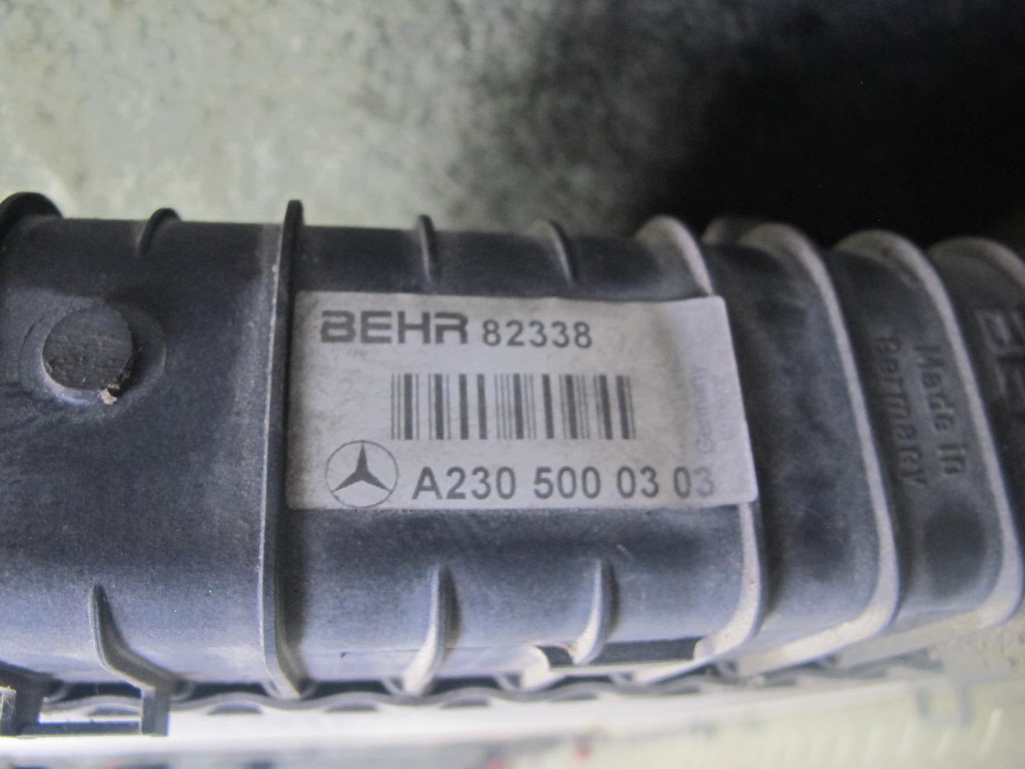 03-06 Mercedes R230 SL500 Engine Radiator Condenser w Oil Cooler OEM