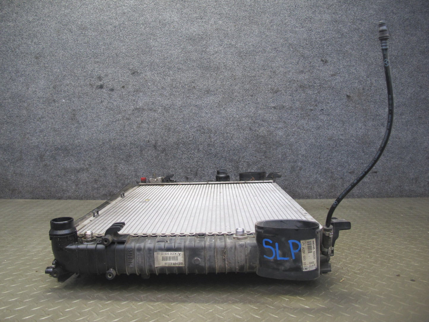 03-06 Mercedes R230 SL500 Engine Radiator Condenser w Oil Cooler OEM